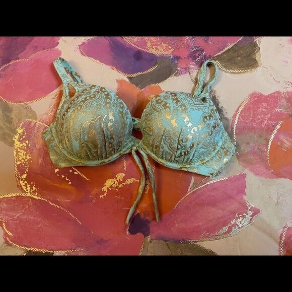 🛍 Women’s Victoria’s Secret push up Bra . Size 32 A - Picture 2 of 6